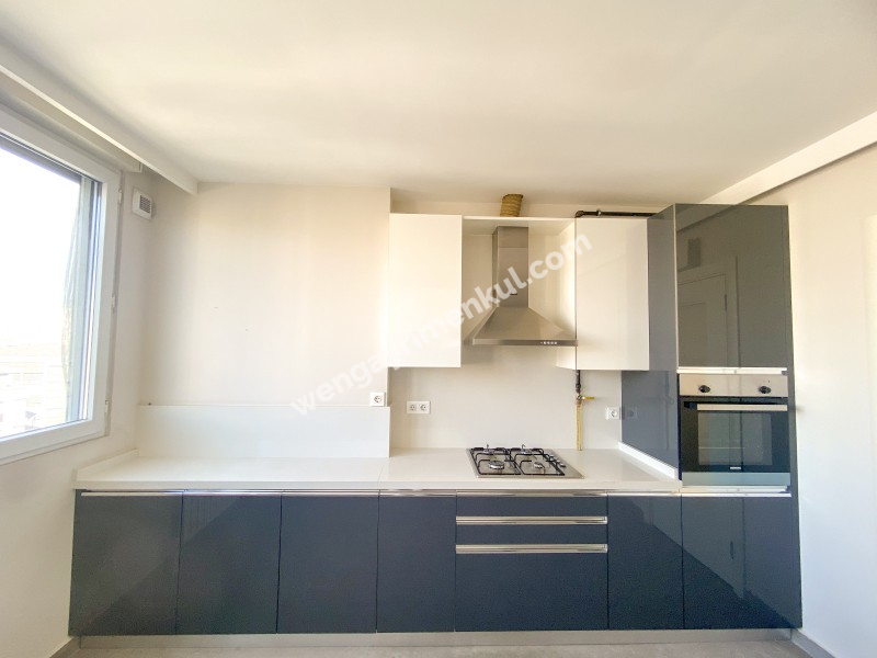 CEMİL TOPUZLU CAD  ÜZERİ 3+1 120 M2 NET DENİZ MANZARALI YENİ BİNA