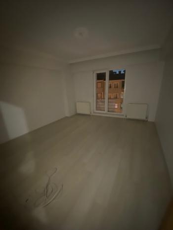 GÜVENAY - ÇORUM ULUKAVAK MAH. CUMHURİYET ORTAOKULU YANI  2+1 KİRALIK DAİRE