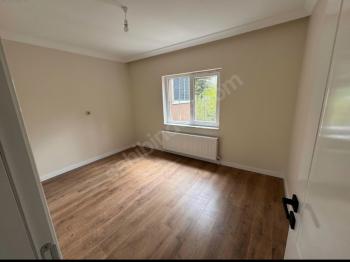 Güvenay - Çorum Üçtutlar Binevler Mevkin de Satılık 4+1 Villa 