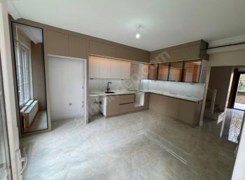 Güvenay - Çorum Üçtutlar Binevler Mevkin de Satılık 4+1 Villa 