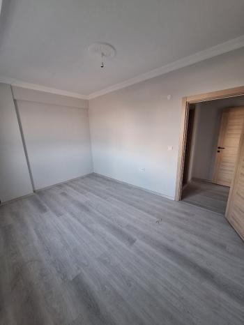 GÜVENAY - ÇORUM ULUKAVAK ÖMER KÖMÜRCÜ OKULU CİVARI 3+1 SIFIR SATILIK DAİRE