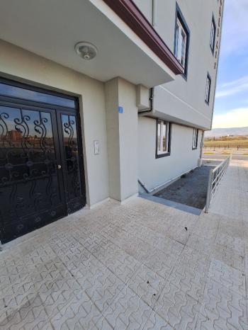 GÜVENAY - ÇORUM ULUKAVAK ÖMER KÖMÜRCÜ OKULU CİVARI 3+1 SIFIR SATILIK DAİRE