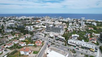 Kıbrıs Girne Merkez Karakum Bölgesinde Satılık Sendeli 100 M2 Dükkan