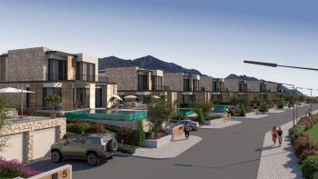 KKTC Girne Ozanköy'de Site İçerisinde Ödeme Planlı Satılık 6+1 Türk Malı Bodrumlu Lüks Villalar