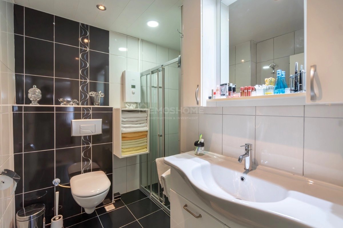 5+1 Perfect for Large Families