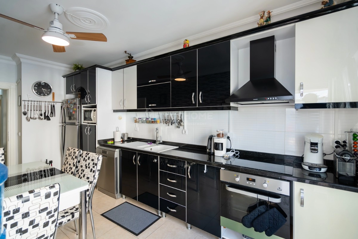 5+1 Perfect for Large Families