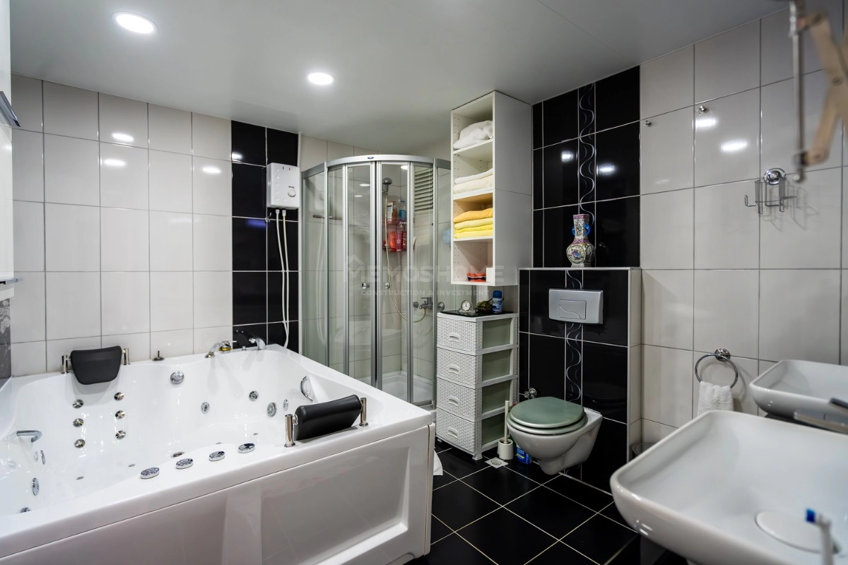 5+1 Perfect for Large Families