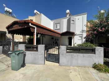 Lefkoşa Yenikent Bölgesinde Türk Koçanlı SATILIK 3+1 İKİZ VİLLA