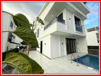 Didim Efeler Mahallesinde3+1 Havuzlu Villa