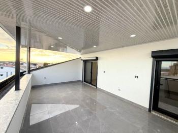 Didim Efeler Mahallesinde3+1 Havuzlu Villa