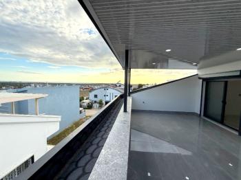 Didim Efeler Mahallesinde3+1 Havuzlu Villa