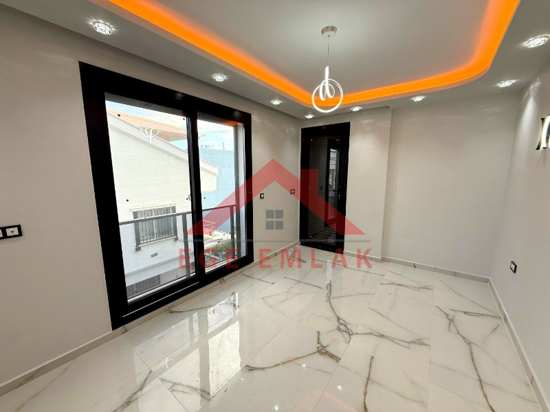 Didim Efeler Mahallesinde3+1 Havuzlu Villa