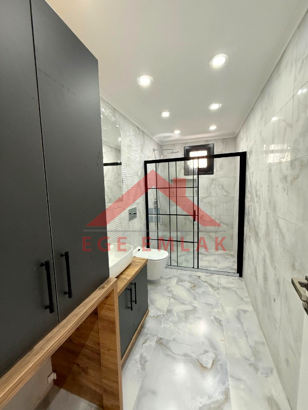 Didim Efeler Mahallesinde3+1 Havuzlu Villa