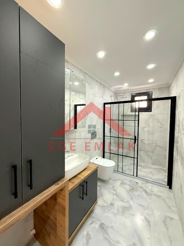 Didim Efeler Mahallesinde3+1 Havuzlu Villa