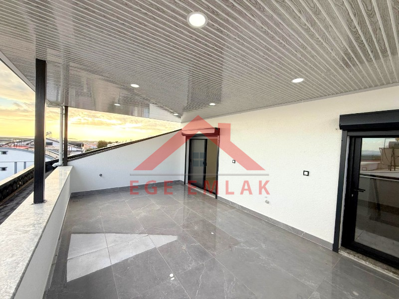 Didim Efeler Mahallesinde3+1 Havuzlu Villa