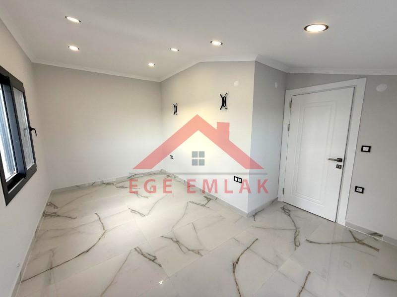 Didim Efeler Mahallesinde3+1 Havuzlu Villa