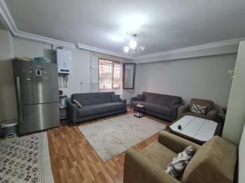 Bahçe Kullanımlı-Metro ve Metrobüs'e 5 Dakika-Katta Tek Daire