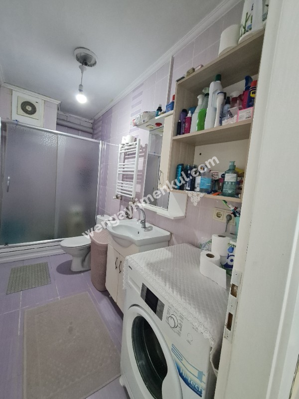 Bahçe Kullanımlı-Metro ve Metrobüs'e 5 Dakika-Katta Tek Daire