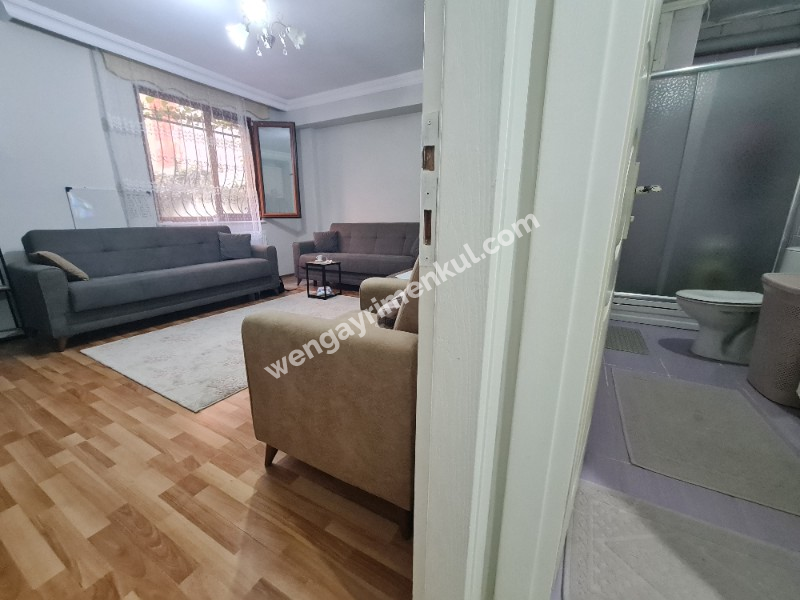 Bahçe Kullanımlı-Metro ve Metrobüs'e 5 Dakika-Katta Tek Daire