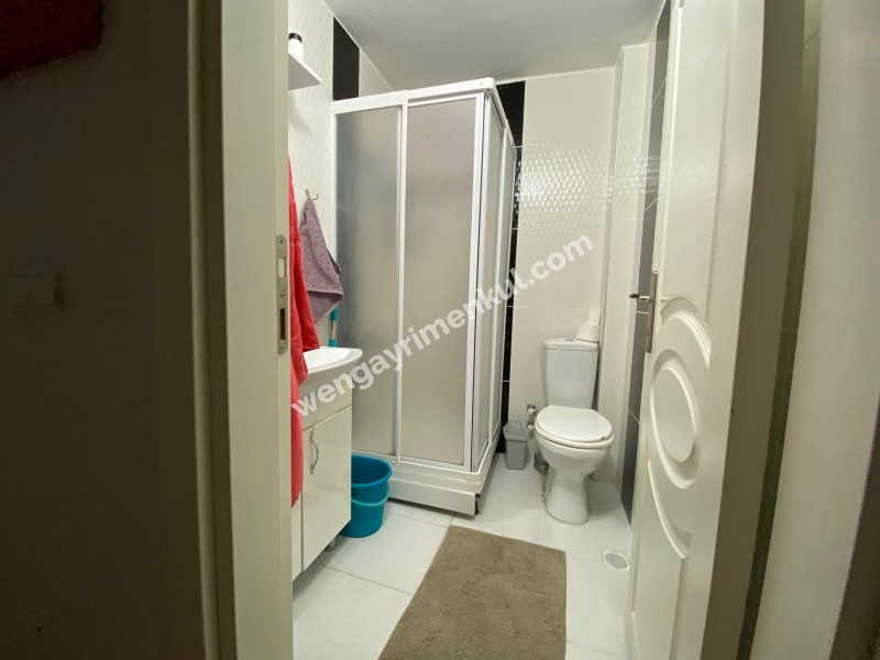 Sarıgazi Mahallesinde Ulaşımı Kolay 70 m² net Ters Dubleks 