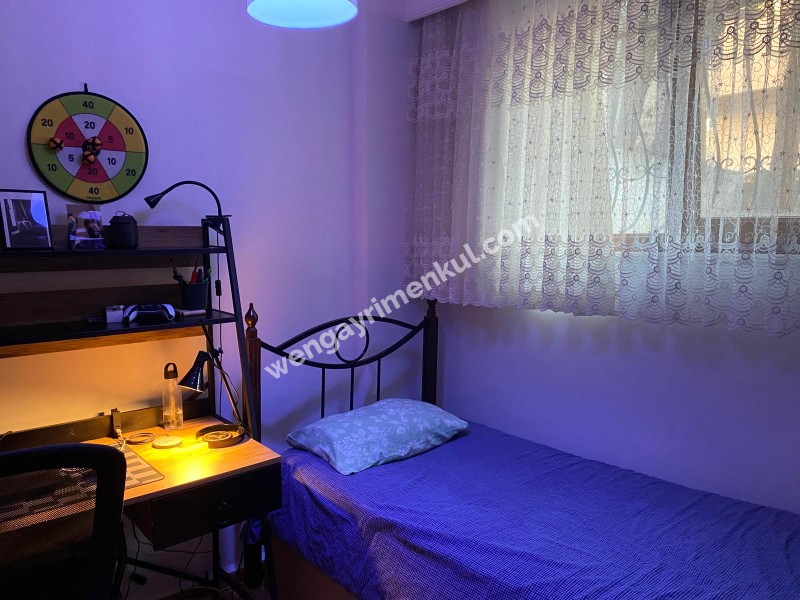 Sarıgazi Mahallesinde Ulaşımı Kolay 70 m² net Ters Dubleks 