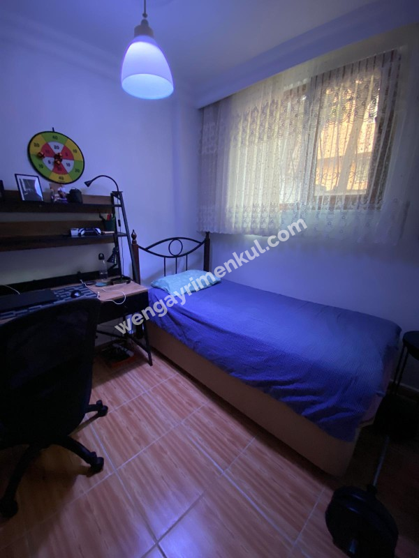 Sarıgazi Mahallesinde Ulaşımı Kolay 70 m² net Ters Dubleks 