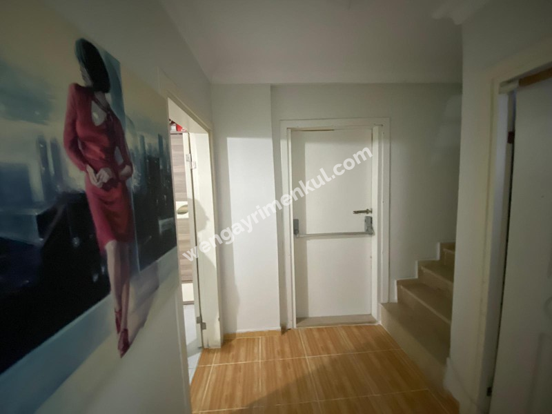 Sarıgazi Mahallesinde Ulaşımı Kolay 70 m² net Ters Dubleks 