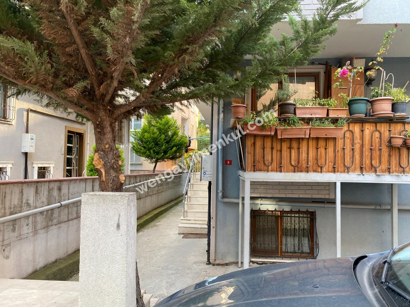 Sarıgazi Mahallesinde Ulaşımı Kolay 70 m² net Ters Dubleks 