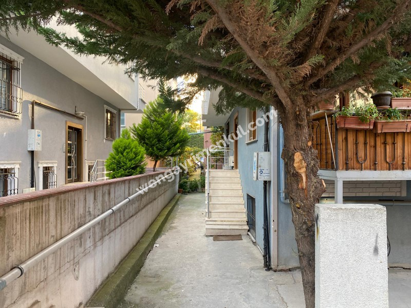 Sarıgazi Mahallesinde Ulaşımı Kolay 70 m² net Ters Dubleks 