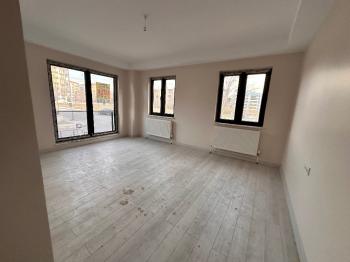 GÜVENAY - ÇORUM İLHAN GÜREL CADDESİ ARKASI 4+1 SIFIR DAİRELER