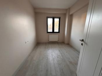 GÜVENAY - ÇORUM İLHAN GÜREL CADDESİ ARKASI 4+1 SIFIR DAİRELER