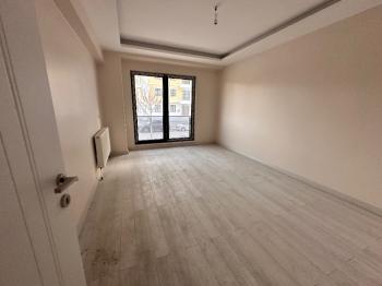 GÜVENAY - ÇORUM İLHAN GÜREL CADDESİ ARKASI 4+1 SIFIR DAİRELER