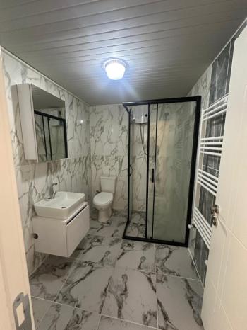 AFYON ÜÇOK EMLAKTAN MAREŞAL F ÇAKMAK MAH SATILIK 2 YAŞ FIRSAT LÜX 3+1 DAİRE