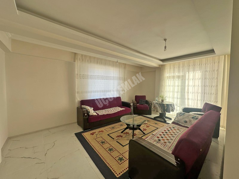 AFYON ÜÇOK EMLAKTAN MAREŞAL F ÇAKMAK MAH SATILIK 2 YAŞ FIRSAT LÜX 3+1 DAİRE