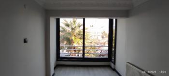 Antre Emlak'tan Satılık Bahçelievler'de Hastane Yanı Cadde Üstü Sıfırlanmış 2+1, Doğalgazlı Daire