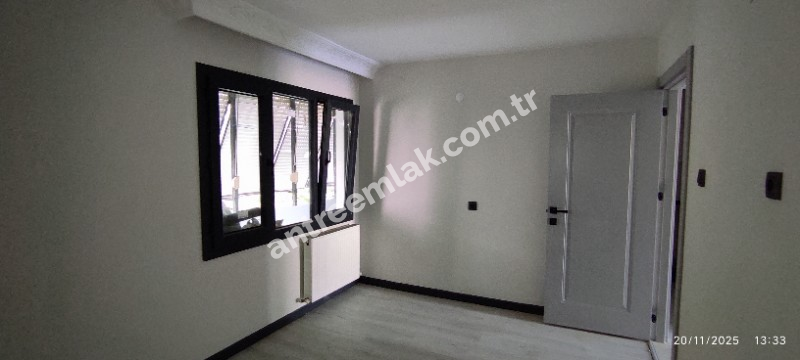 Antre Emlak'tan Satılık Bahçelievler'de Hastane Yanı Cadde Üstü Sıfırlanmış 2+1, Doğalgazlı Daire