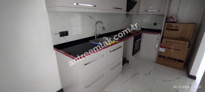 Antre Emlak'tan Satılık Bahçelievler'de Hastane Yanı Cadde Üstü Sıfırlanmış 2+1, Doğalgazlı Daire