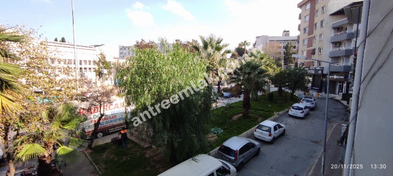 Antre Emlak'tan Satılık Bahçelievler'de Hastane Yanı Cadde Üstü Sıfırlanmış 2+1, Doğalgazlı Daire