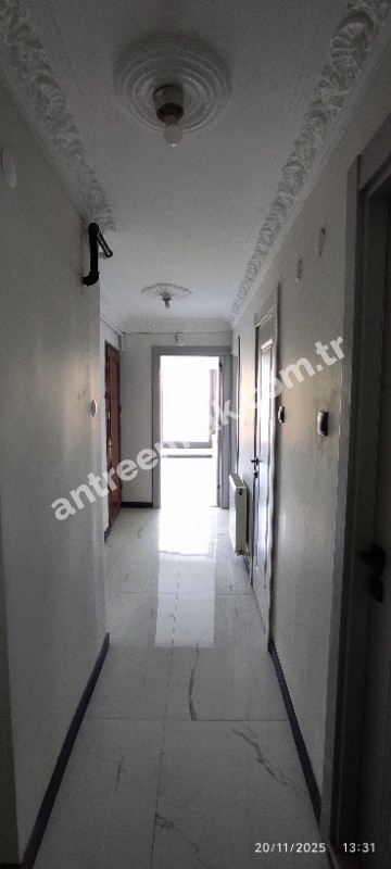 Antre Emlak'tan Satılık Bahçelievler'de Hastane Yanı Cadde Üstü Sıfırlanmış 2+1, Doğalgazlı Daire