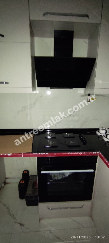 Antre Emlak'tan Satılık Bahçelievler'de Hastane Yanı Cadde Üstü Sıfırlanmış 2+1, Doğalgazlı Daire