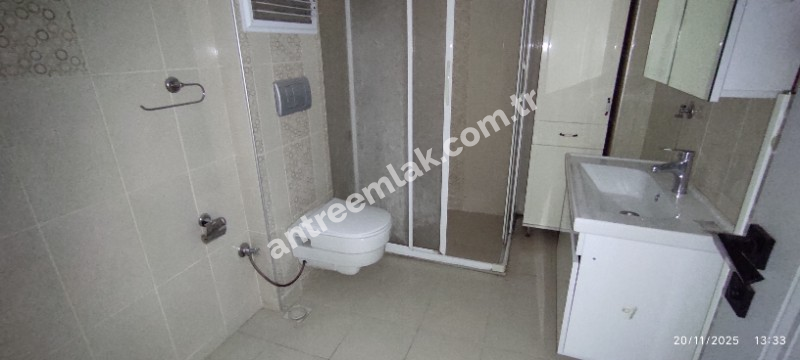 Antre Emlak'tan Satılık Bahçelievler'de Hastane Yanı Cadde Üstü Sıfırlanmış 2+1, Doğalgazlı Daire