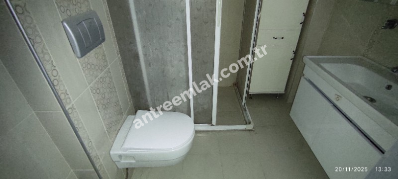 Antre Emlak'tan Satılık Bahçelievler'de Hastane Yanı Cadde Üstü Sıfırlanmış 2+1, Doğalgazlı Daire