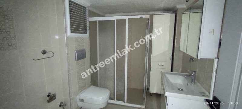 Antre Emlak'tan Satılık Bahçelievler'de Hastane Yanı Cadde Üstü Sıfırlanmış 2+1, Doğalgazlı Daire