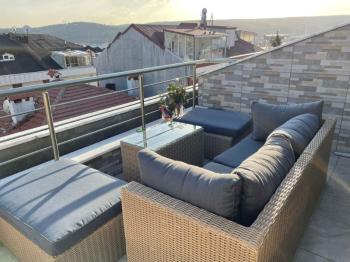 Wen Gayrimenkul den  Göktürk te Teraslı Çatı Katı 2+1 Kiralık Daire