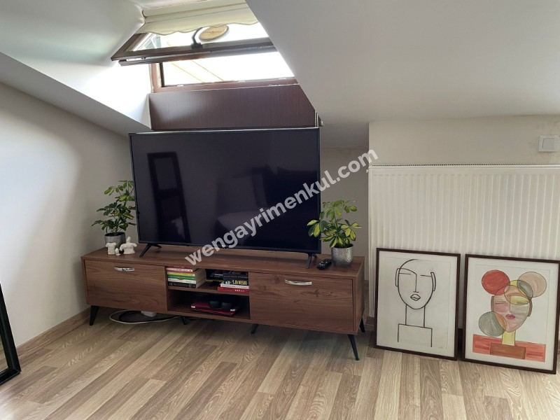 Wen Gayrimenkul den  Göktürk te Teraslı Çatı Katı 2+1 Kiralık Daire