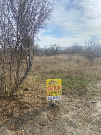 GÜVENAY - ÇORUM ESKİEKİN KÖYÜ 1738 M2 SATILIK BAĞ