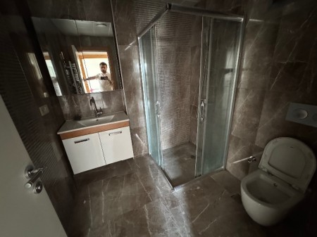 Binevler Vuslat Konakları Güvenlikli Site'de Boş Satılık Daire