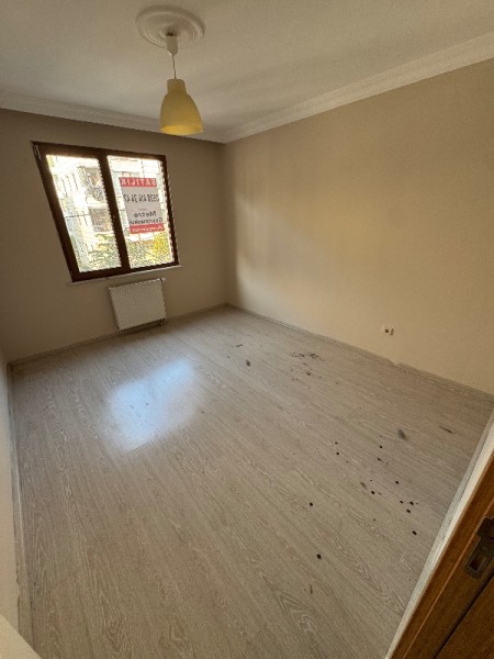 Binevler Vuslat Konakları Güvenlikli Site'de Boş Satılık Daire