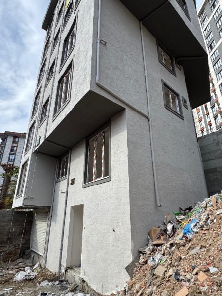 Alibeyköy Çarşı'ya Yakın 4.Kat 2+1 Balkonlu Sıfır Satılık Daire