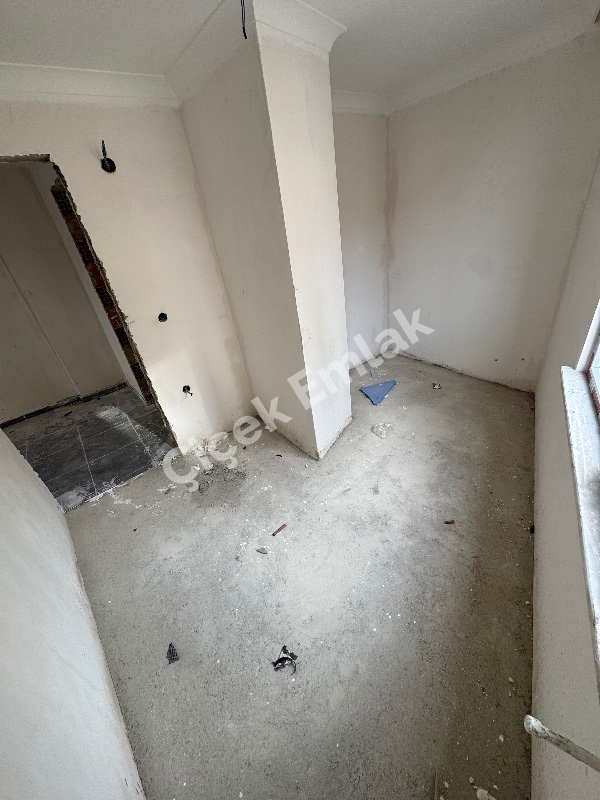 Alibeyköy Çarşı'ya Yakın 4.Kat 2+1 Balkonlu Sıfır Satılık Daire